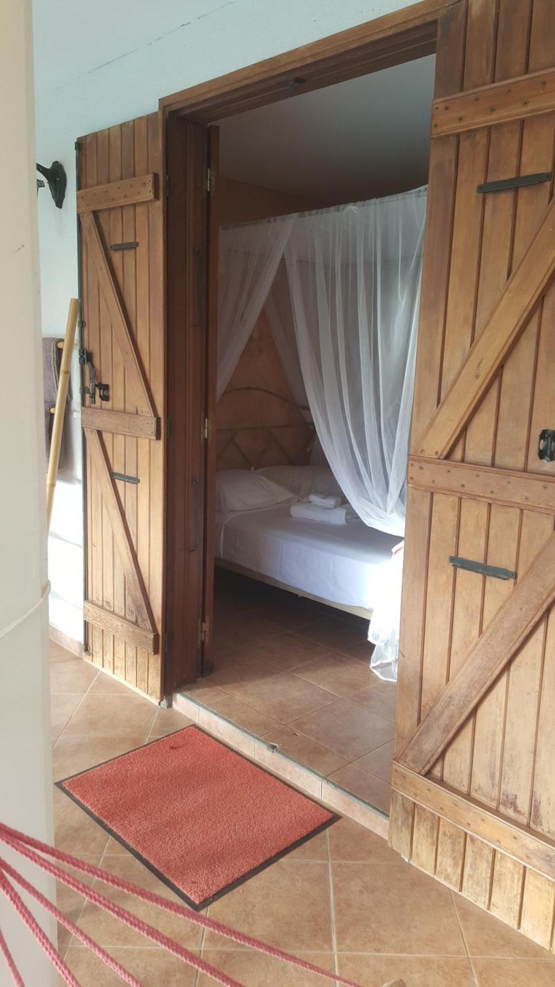 Agreable Chambre D'Hotes, Sdb, Piscine, Carbet Cuisine. Saint-Claude Exteriér fotografie
